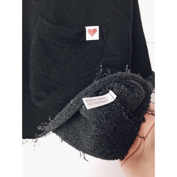 WILDFOX | Black Cropped Heart Sweatshirt SAMPLE - Picture 4 of 6